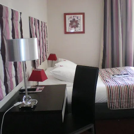 De L'europe 3* أنجير