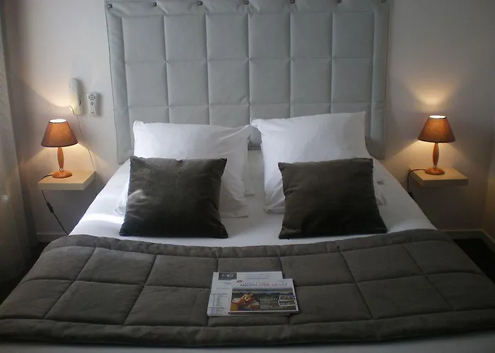 Hotel De L'europe 3*